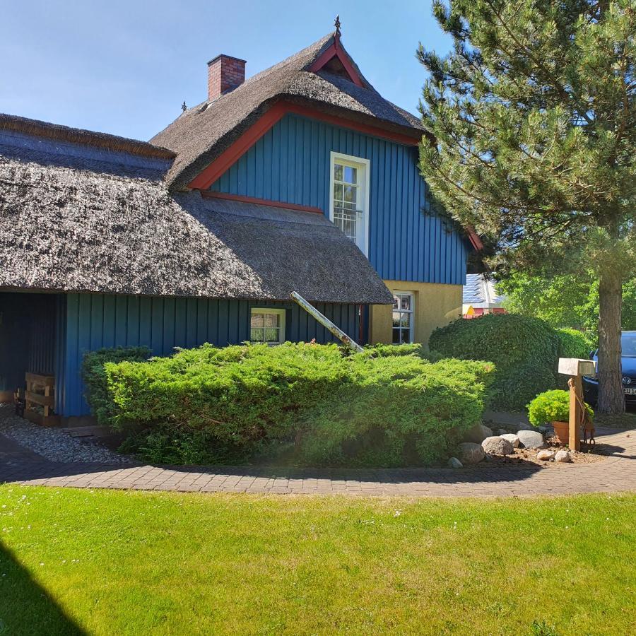 "Leuchtturmhaus" By Ferienhaus Strandgut Born Exterior photo